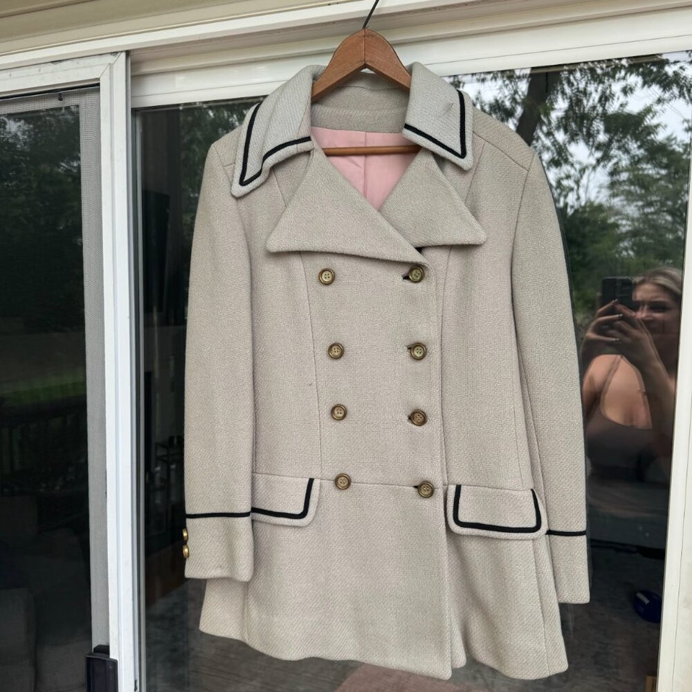 Vintage Blush Pink Lined Wool Coat with Black Trim (No Tag) Beautifully structur